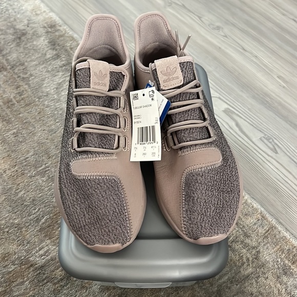 Mens adidas tubular shadow 2018. New with tags. - Picture 2 of 9